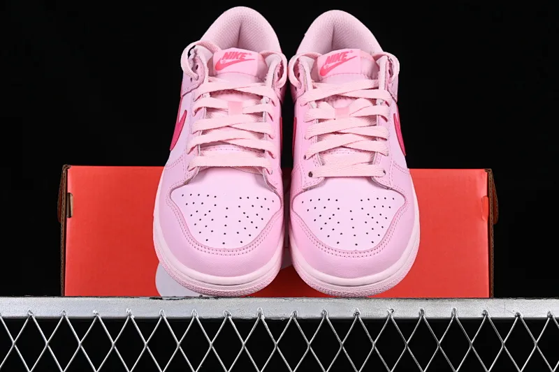 All Categories Nk SB Dunk Series Nk SB Dunk Low Low-top sneakers Cost-effective version Nk Dunk Low Pink SB low-top sports and leisure sneakers DH9756-600